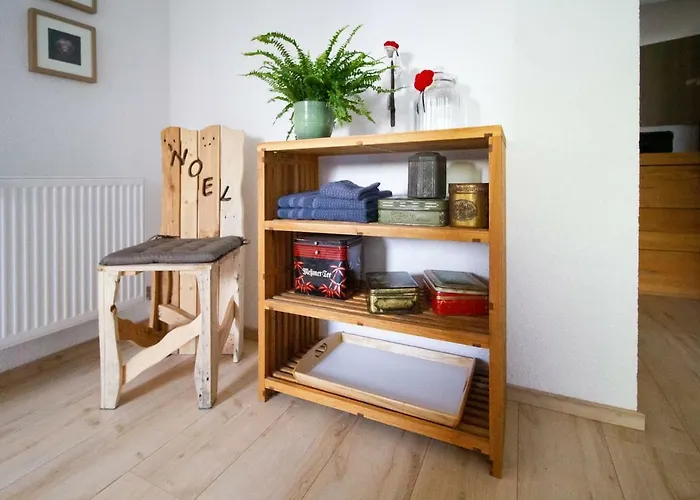 Schoene Und Helle Ferienwohnung In Pfaffenweiler